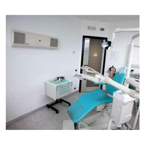 Wall mounted UV air purifier for 40m3 surfaces